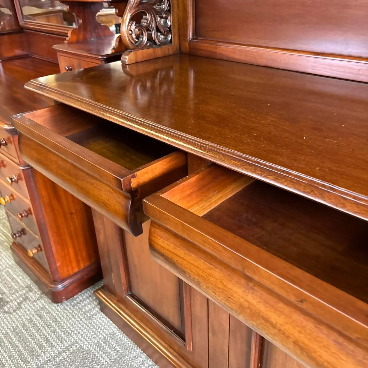 Mahogany 3 door chiffonier. - Image 2