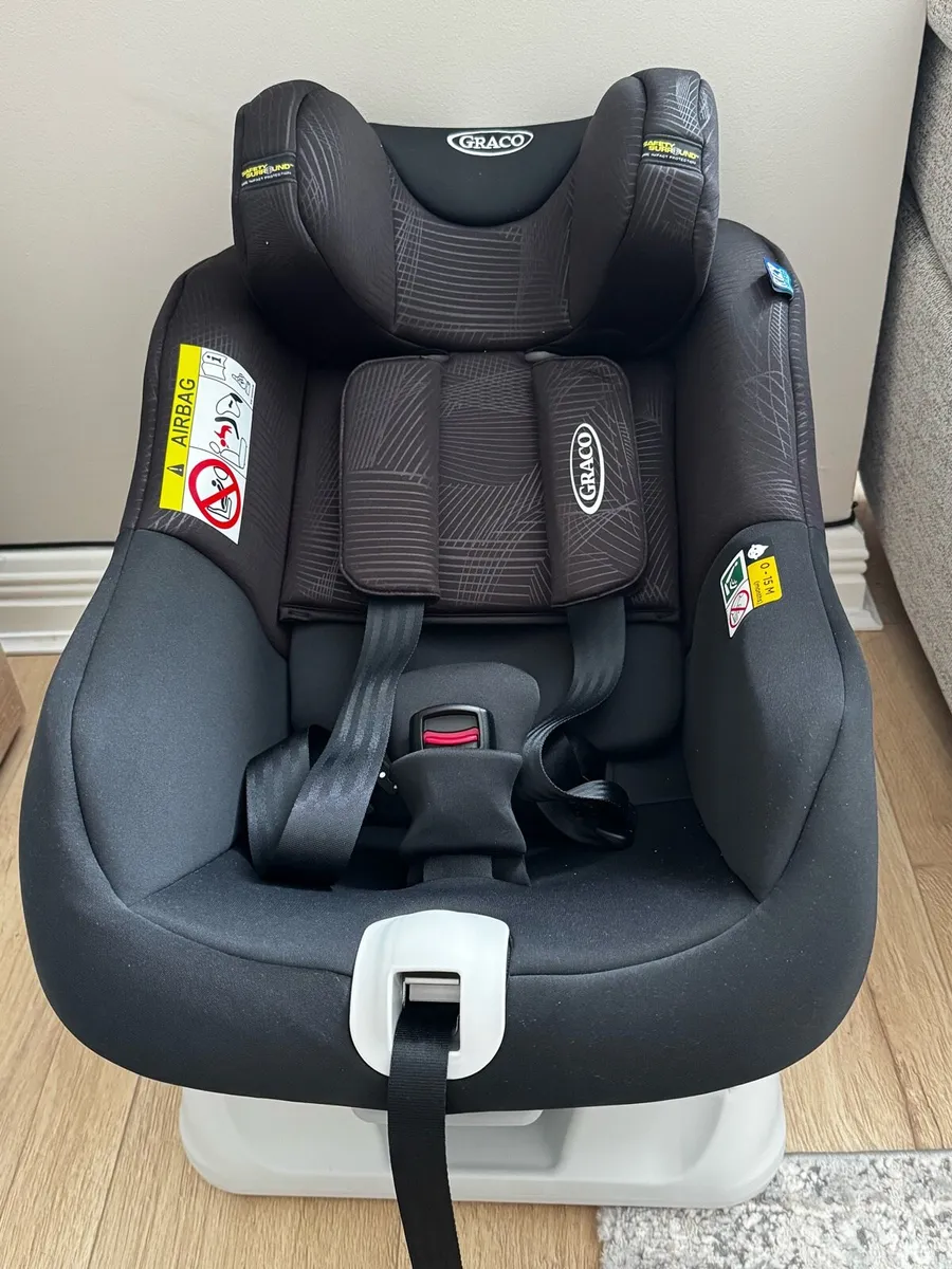 Baby car seat - Image 1