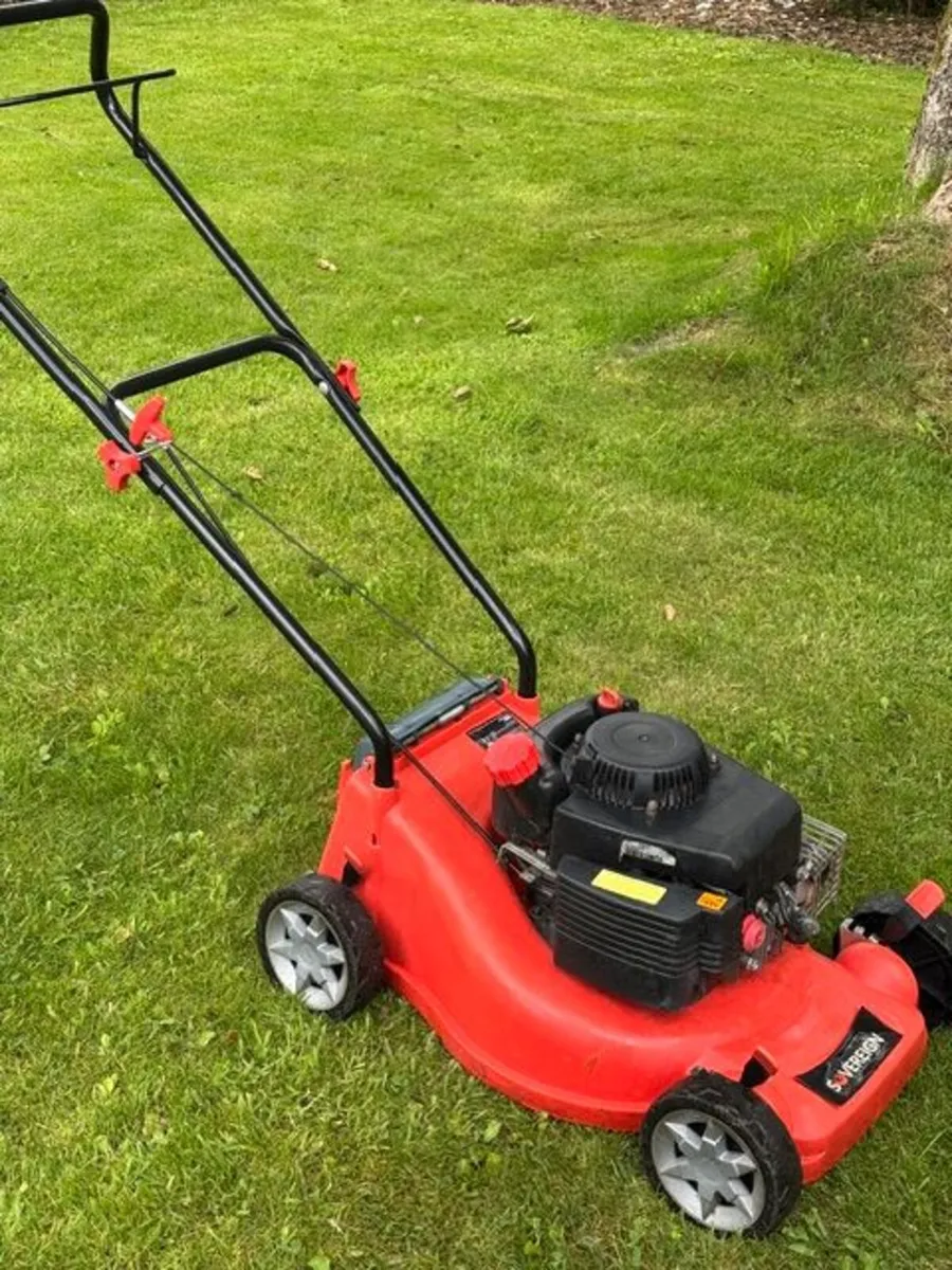 Petrol Lawnmower - Image 3