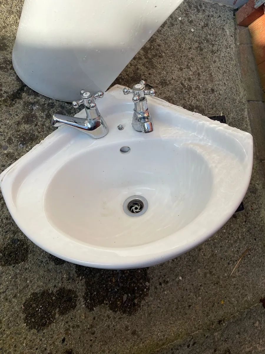 Corner Wash Hand Basin - Image 2