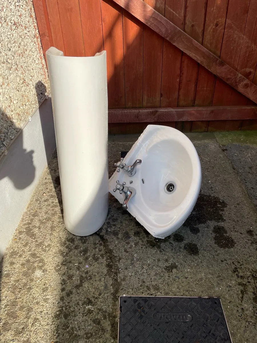 Corner Wash Hand Basin - Image 1