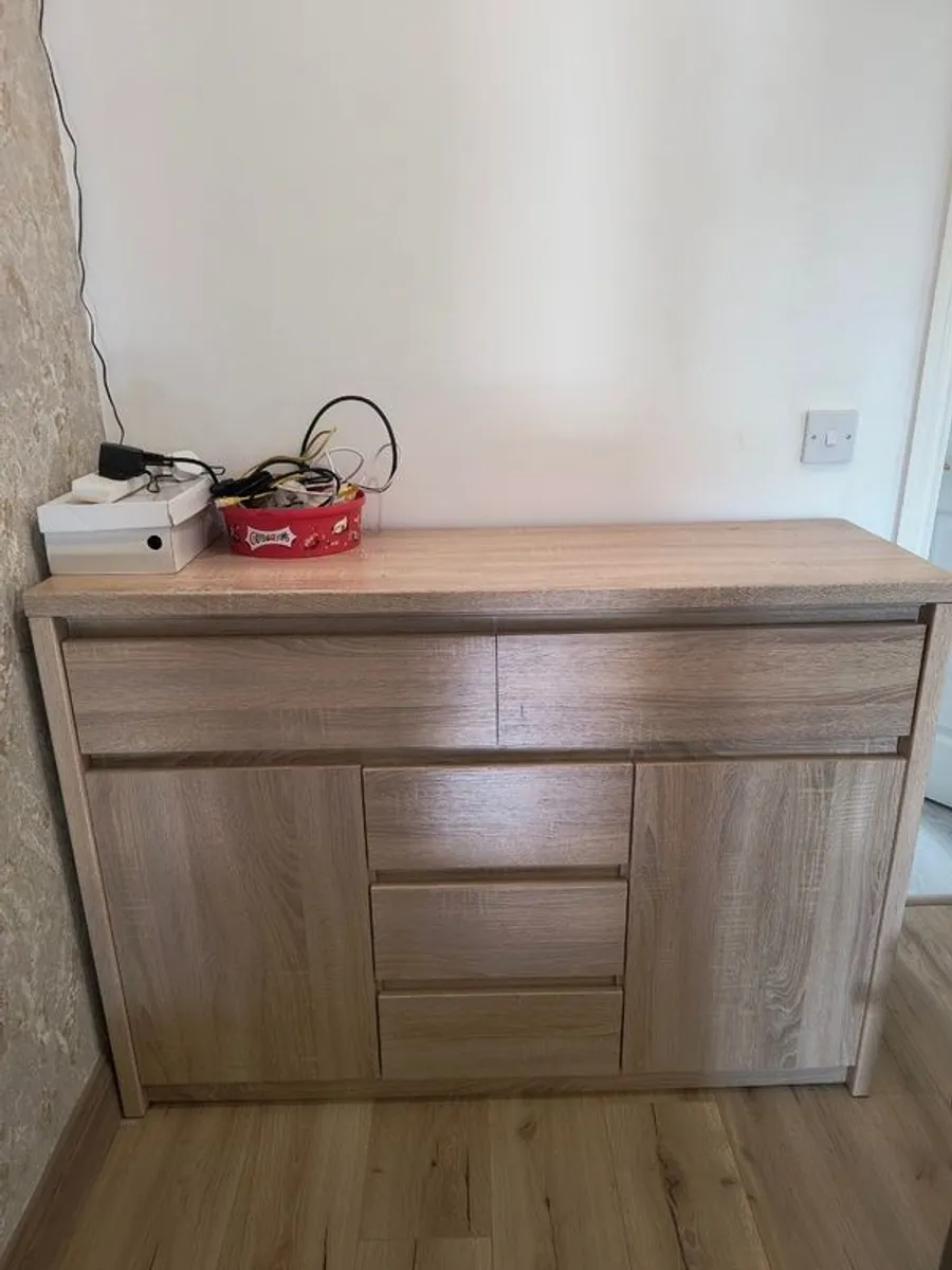 Chest of drawers - Image 1
