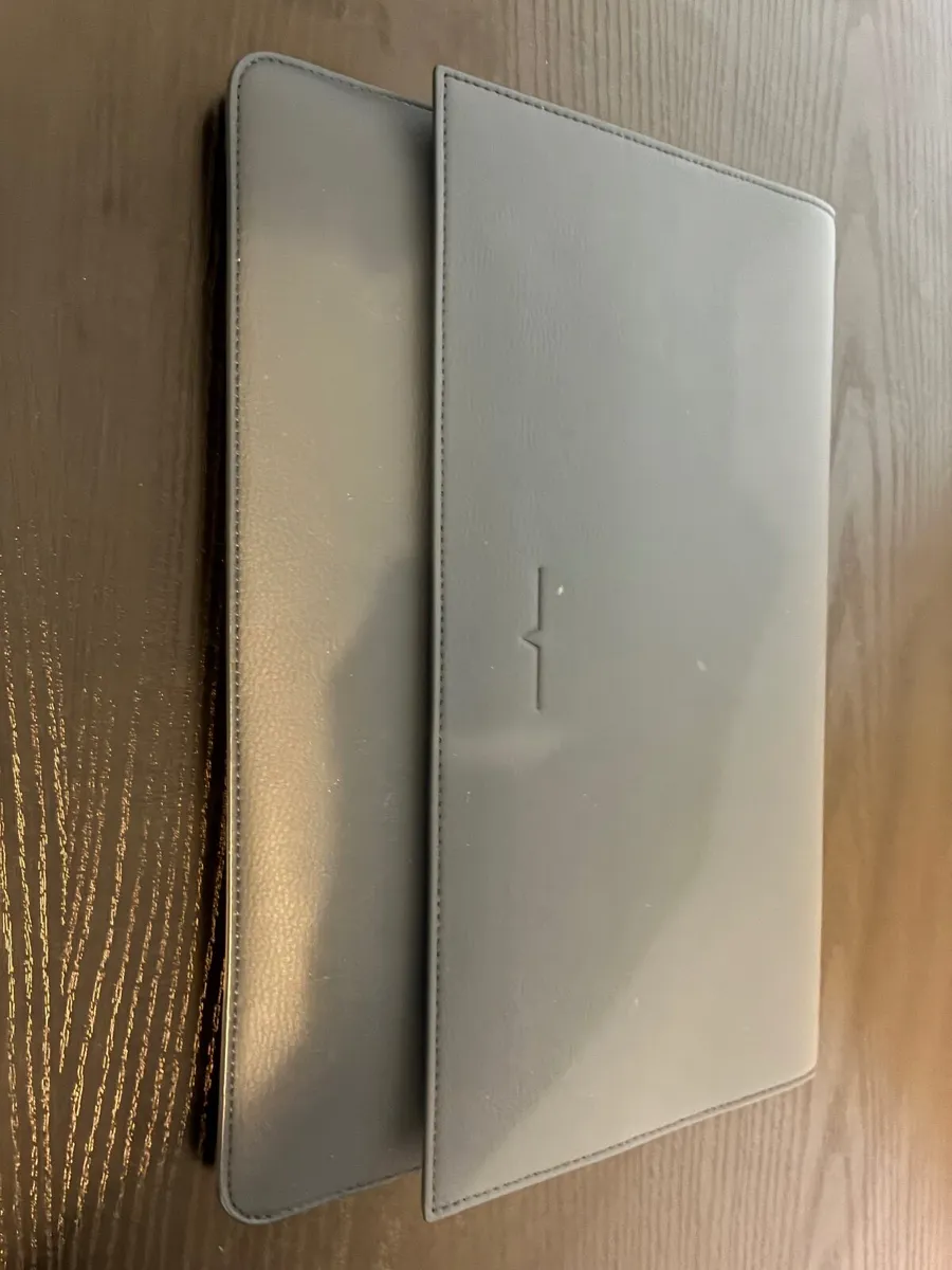 Mac Book Pro M2 - Image 3