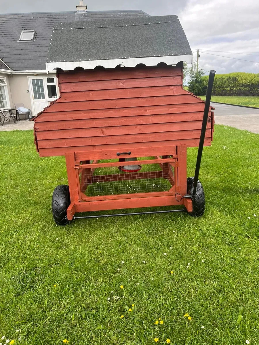 Chicken Coop - Image 2