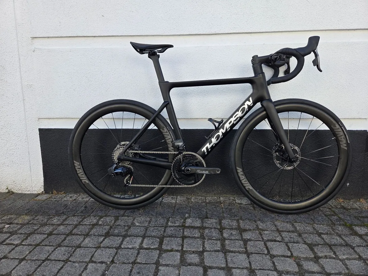 Thompson Aero road bike - Image 1