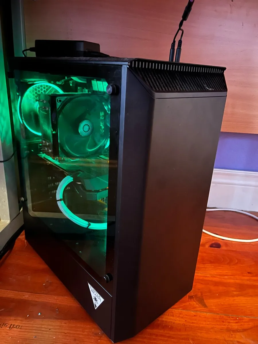 Gaming PC setup RTX 2060 i5 9600k 32inch monitor - Image 3