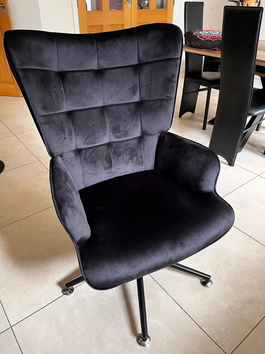 Luxury Black Velvet Swivel Chair Height Adjustable - Image 2