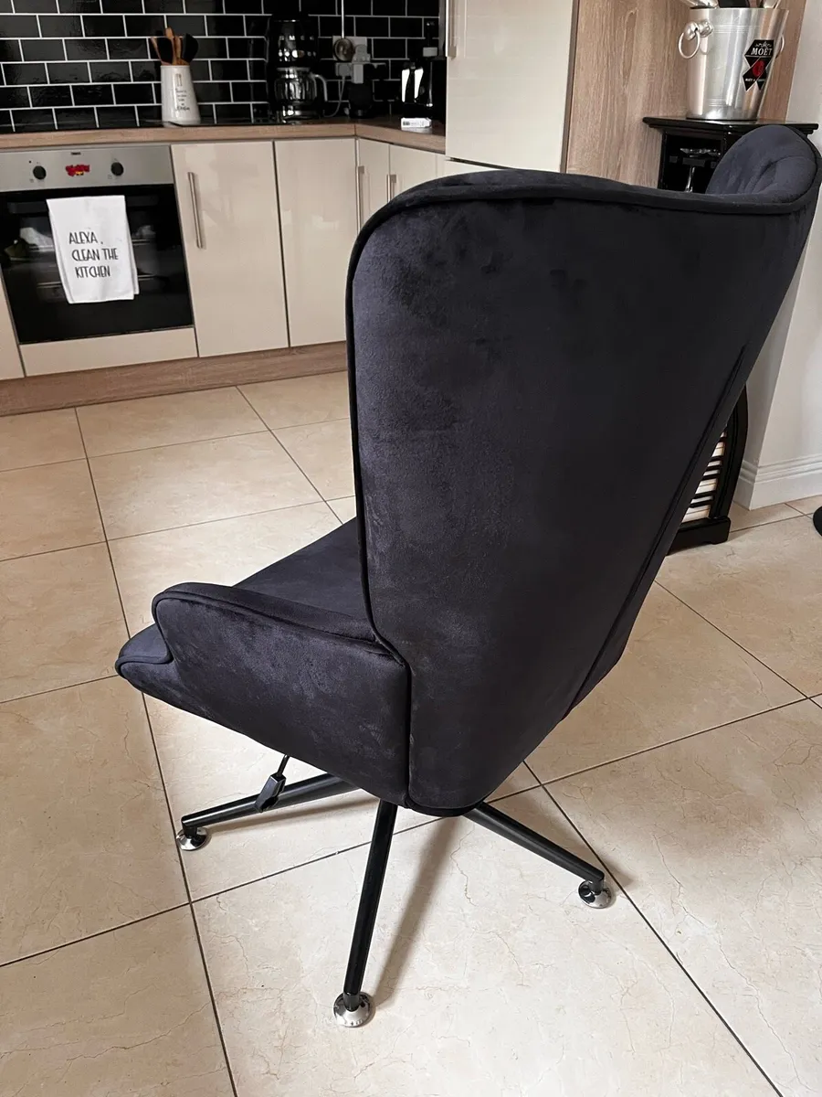 Luxury Black Velvet Swivel Chair Height Adjustable - Image 4