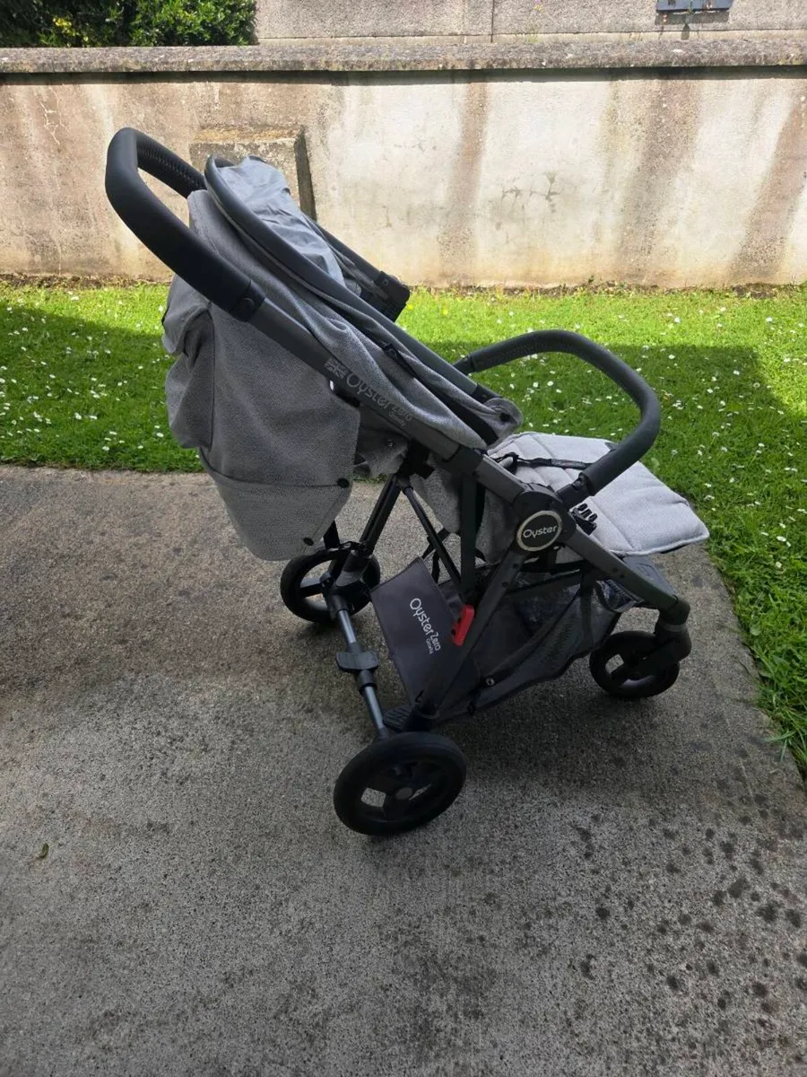 Oyster zero gravity pushchair - Image 3