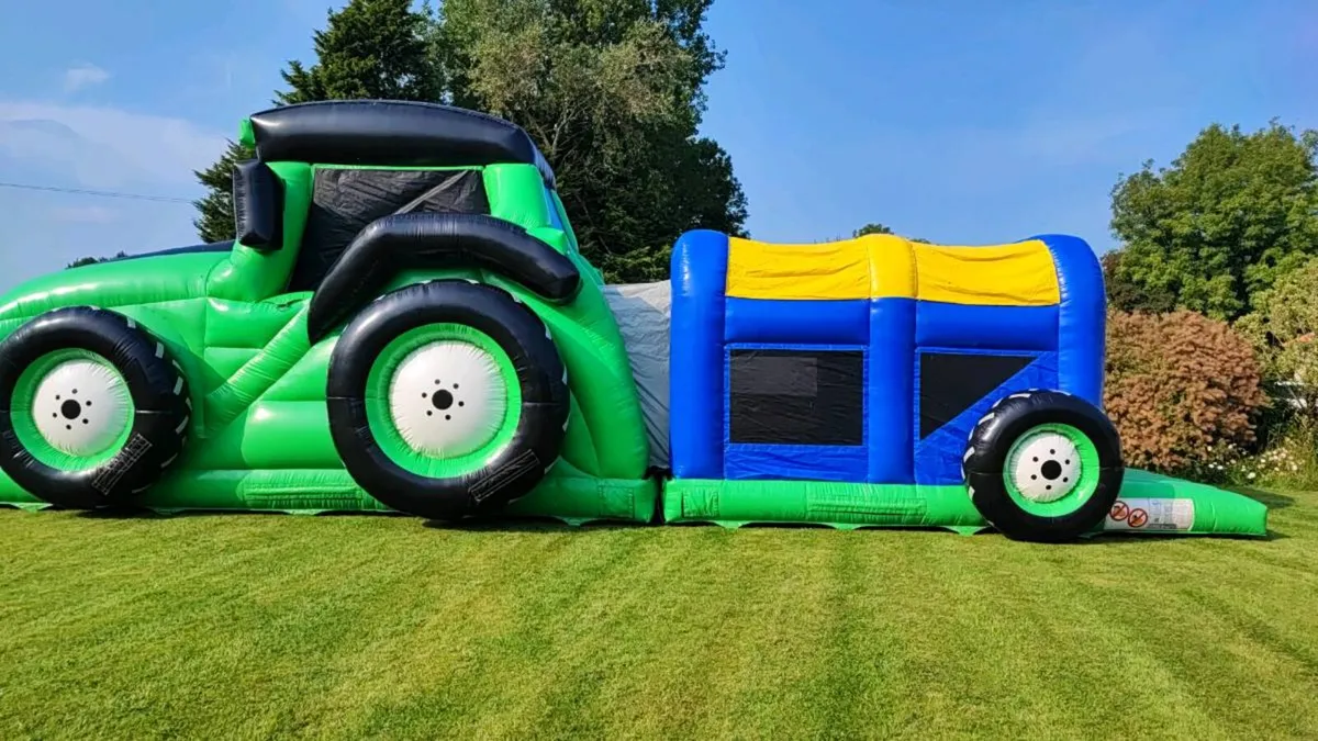 Obstacle course bouncing castle - Image 1