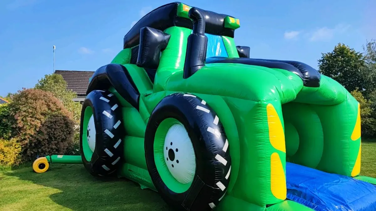 Obstacle course bouncing castle - Image 4