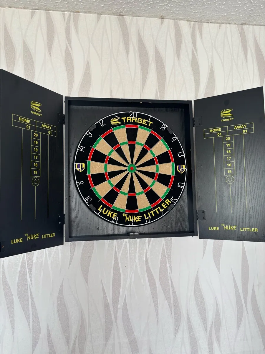 Target Luke “The Nuke” Littler dartboard - Image 2