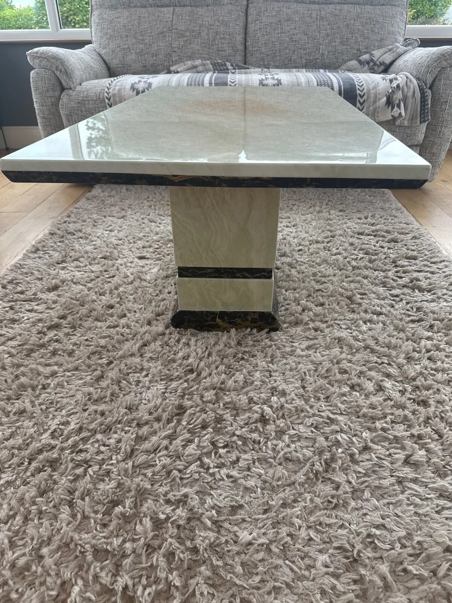 Marble coffee table - Image 1