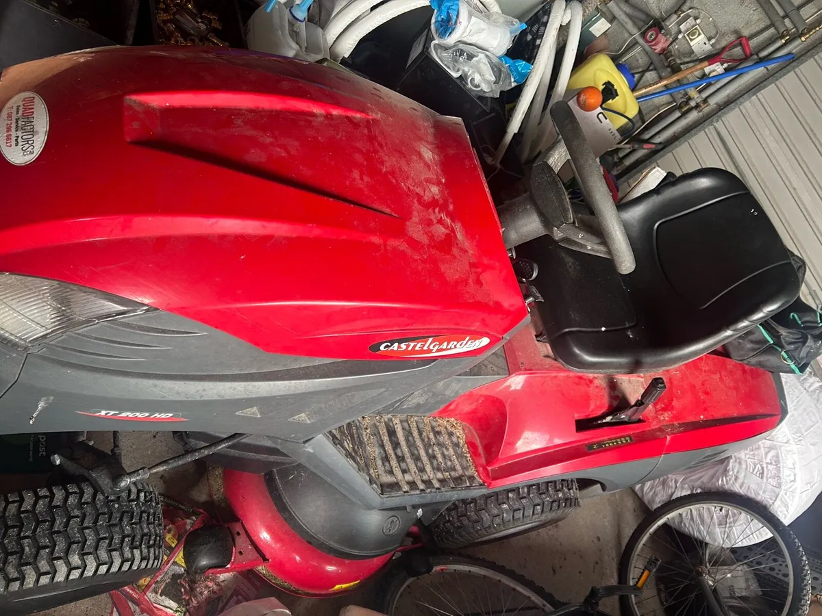 Ride on lawnmower - Image 3