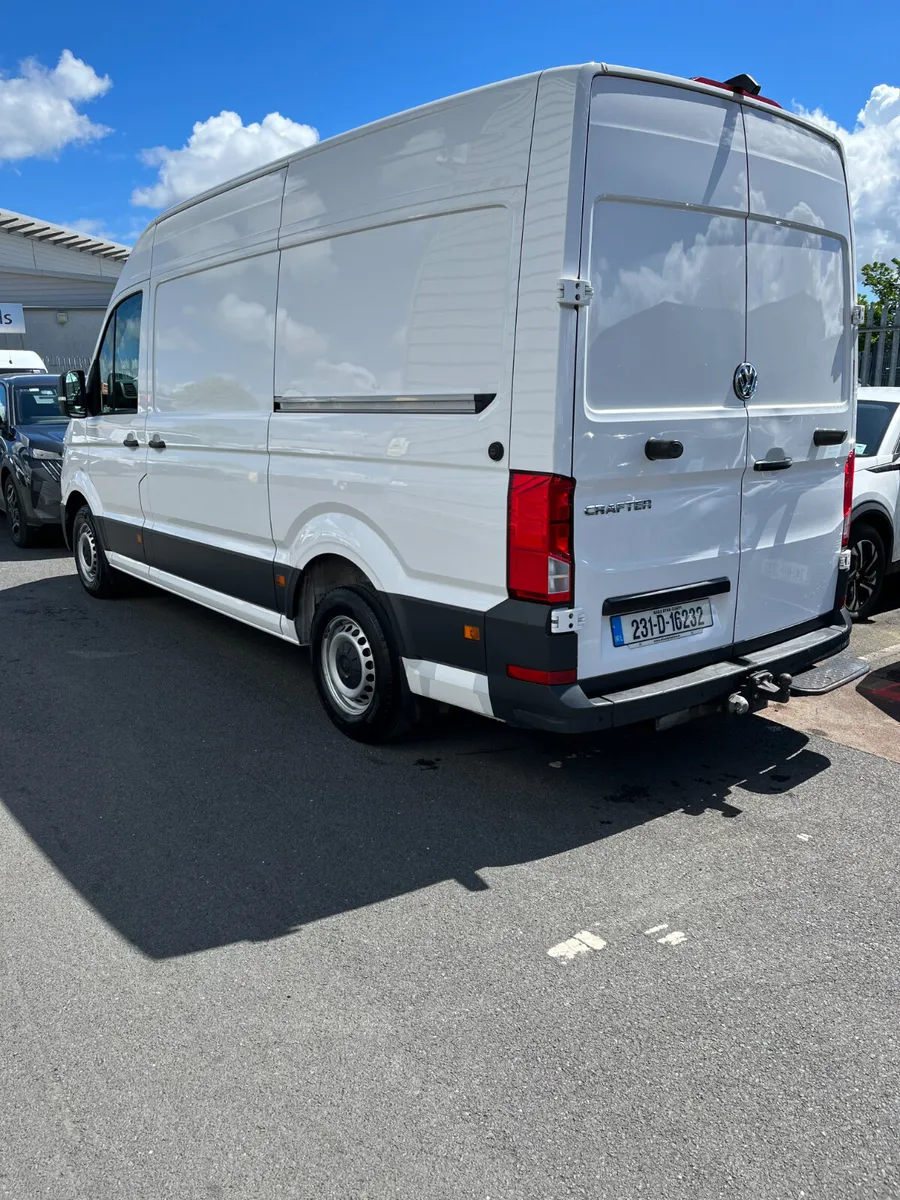 Volkswagen Crafter MWB High Roof 2023 Automatic - Image 4
