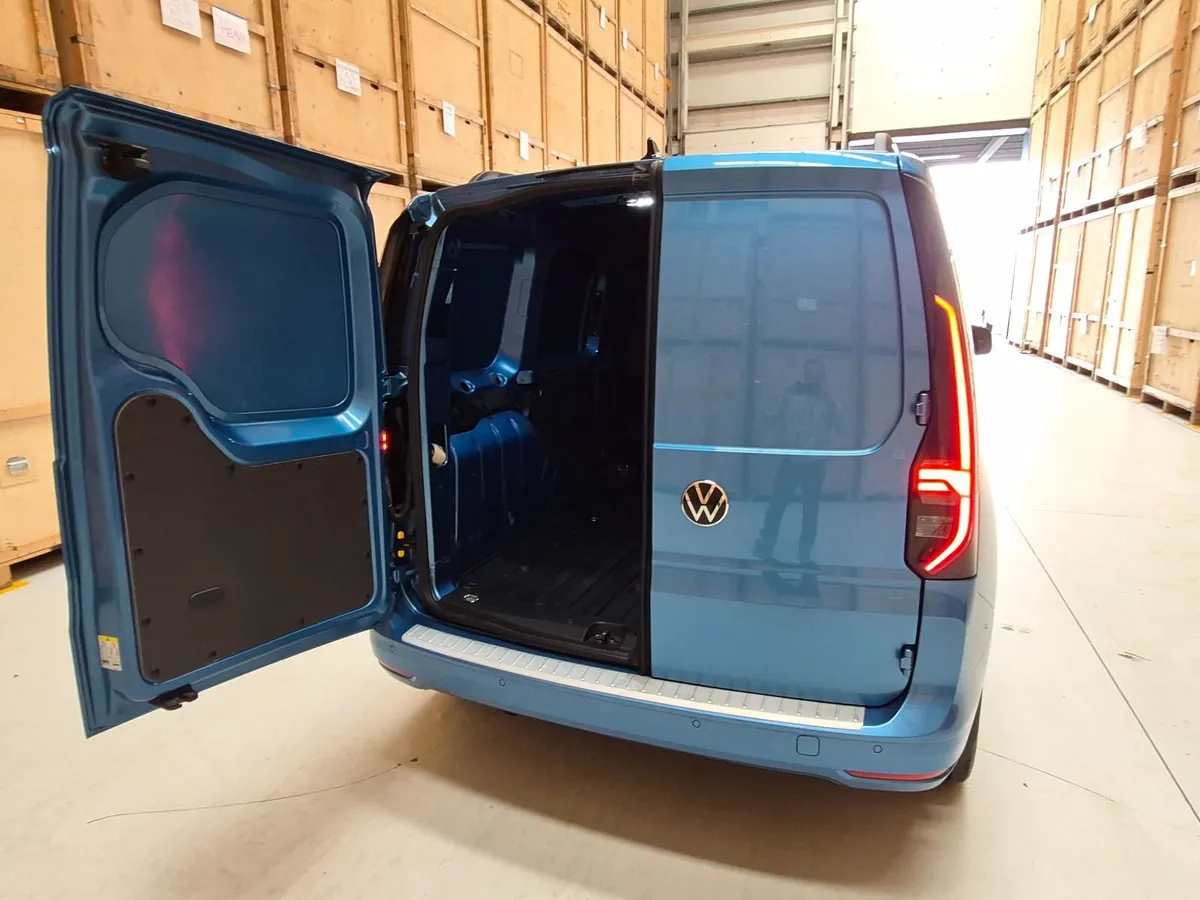 Volkswagen Caddy 2021 - Image 3