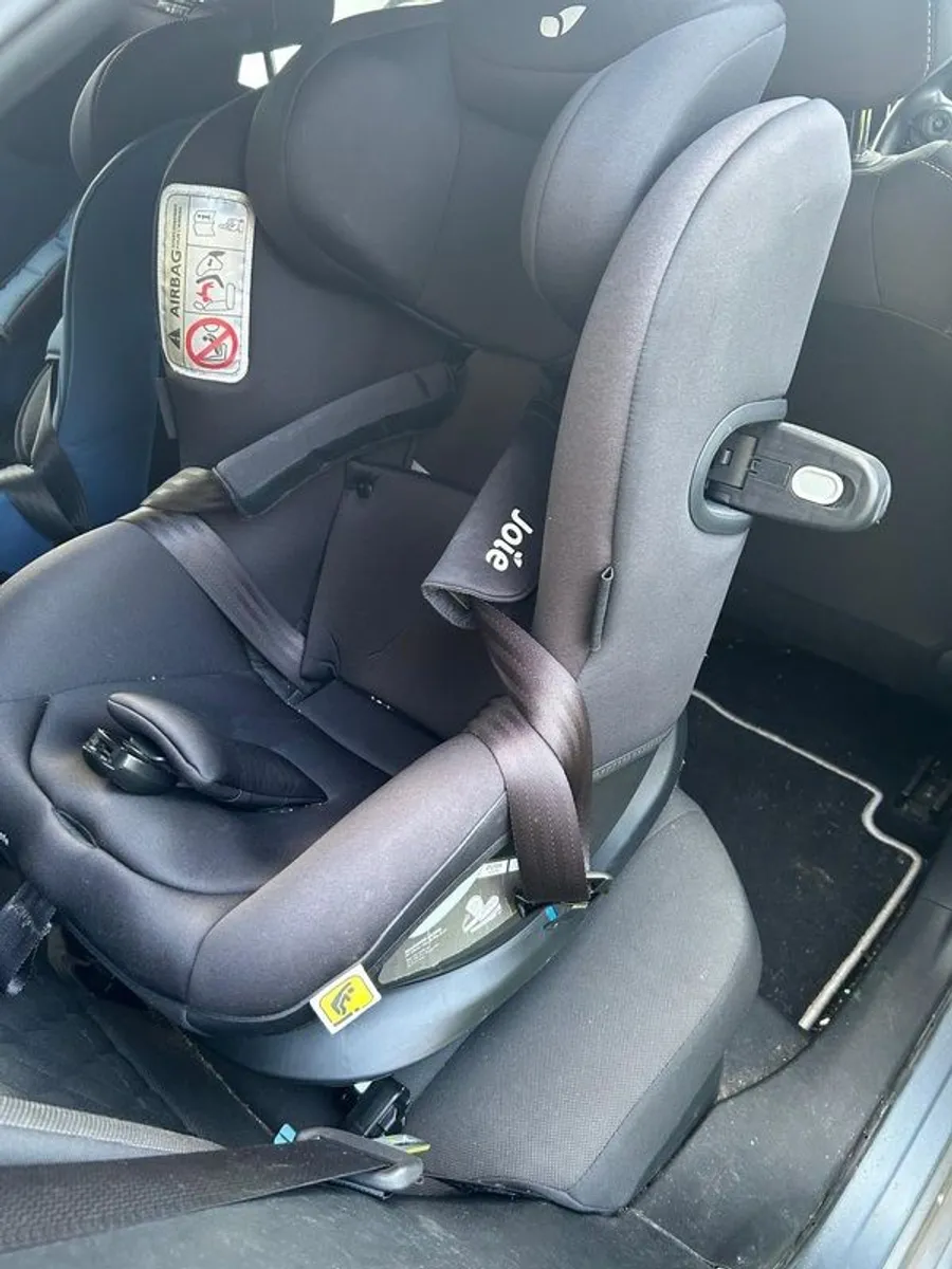 Joie i-Spin Safe child car seats x2 - Image 2