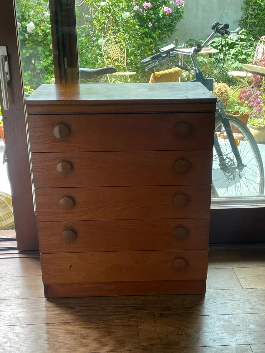 Mid century chest of drawers - Image 1