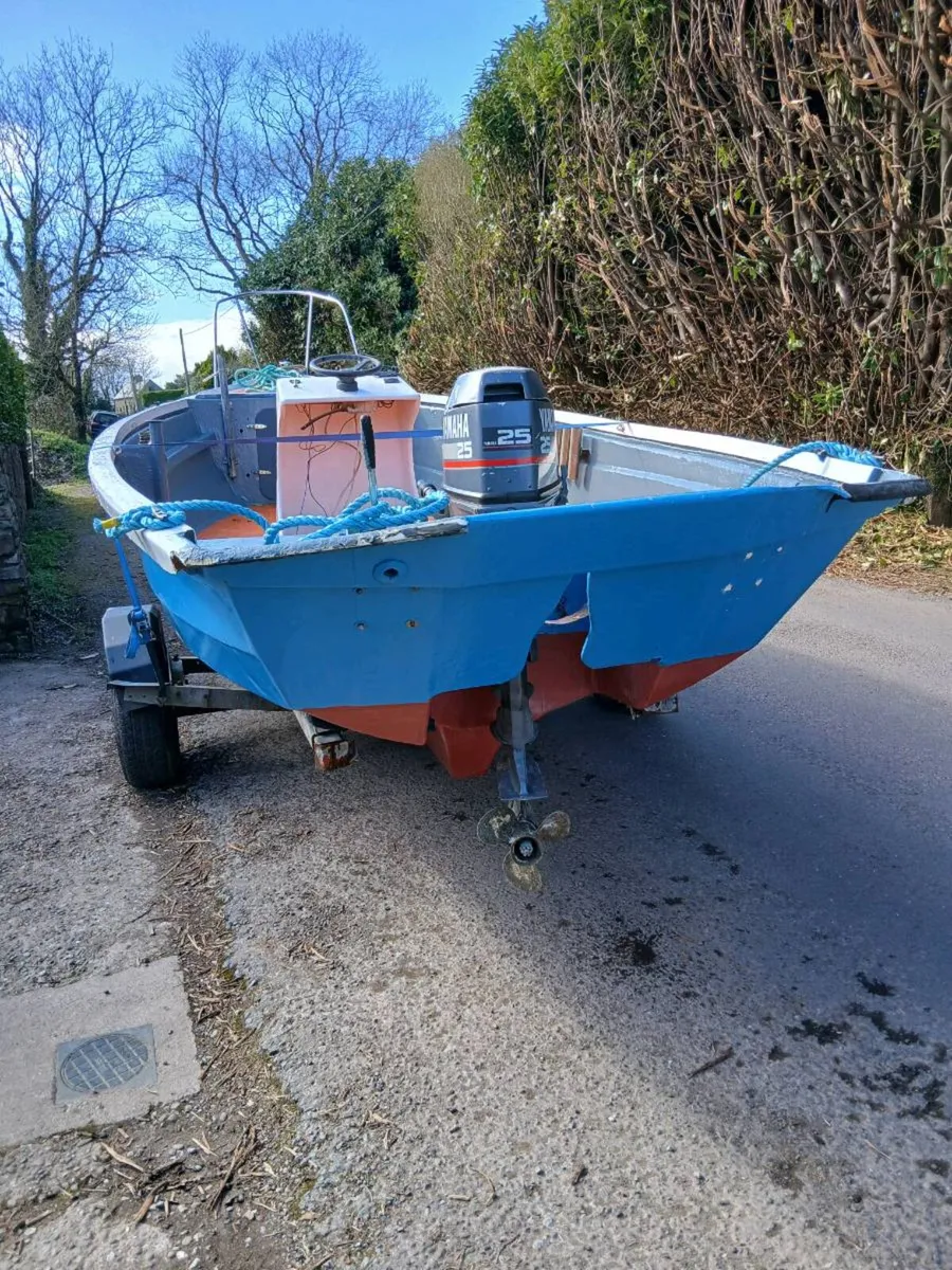 Fishing boat for sale - Image 2