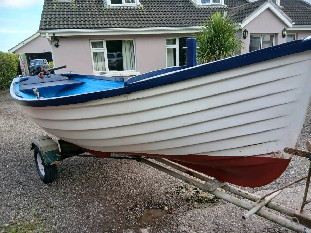Fishing boat for sale - Image 1