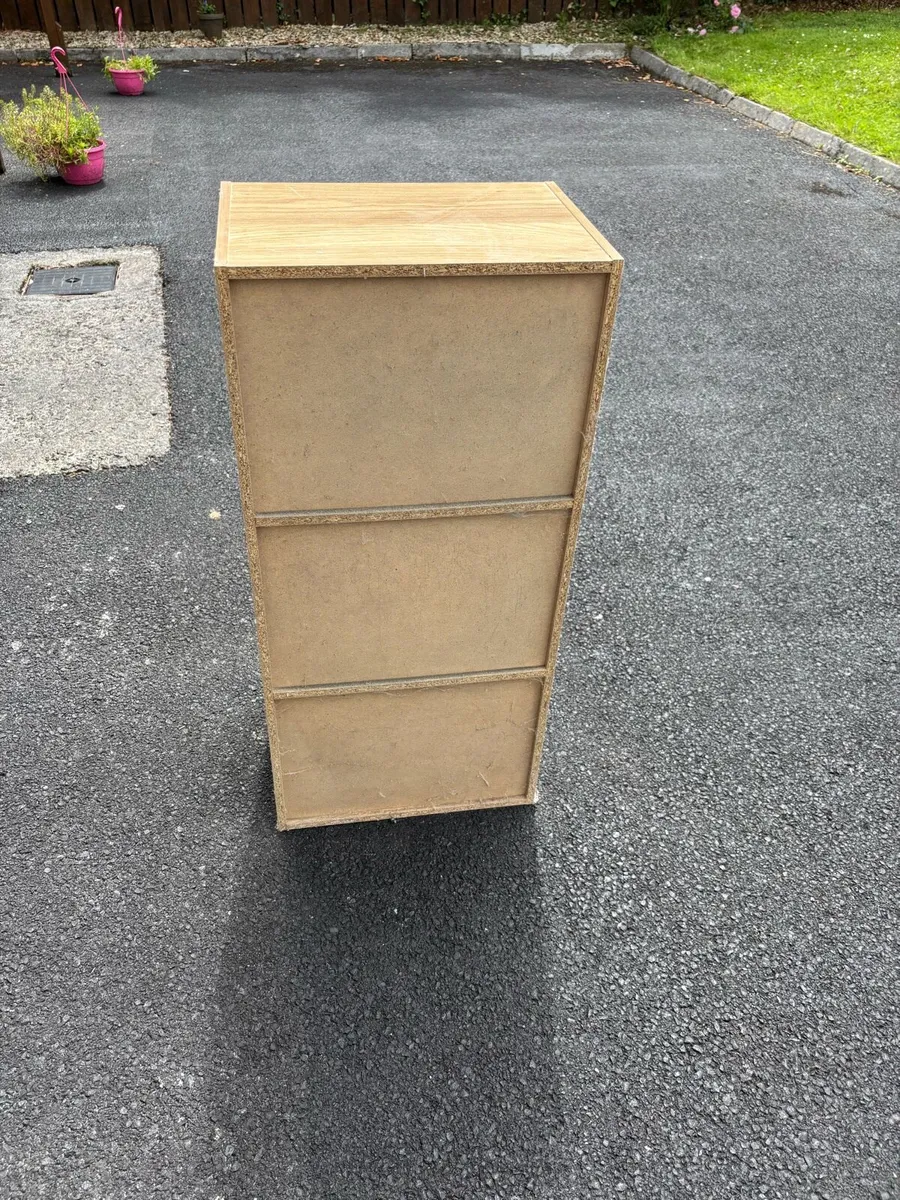 Book shelf - Image 3