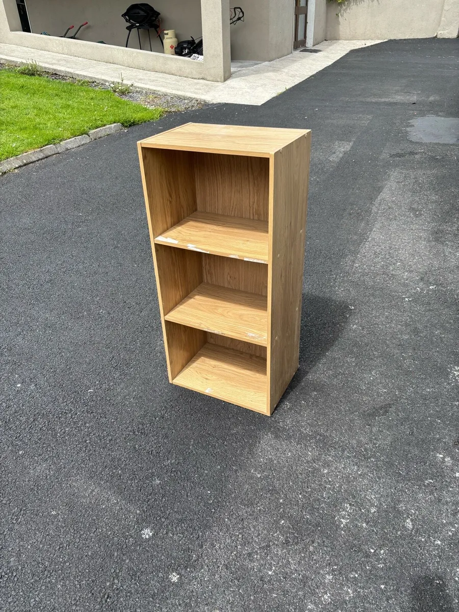 Book shelf - Image 1