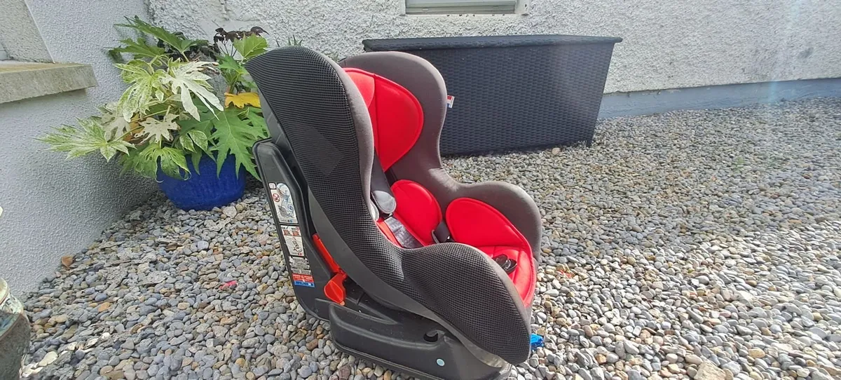Car seat - Image 3