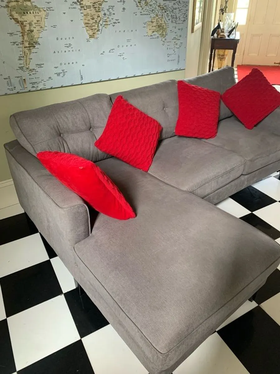 sofa - Image 2