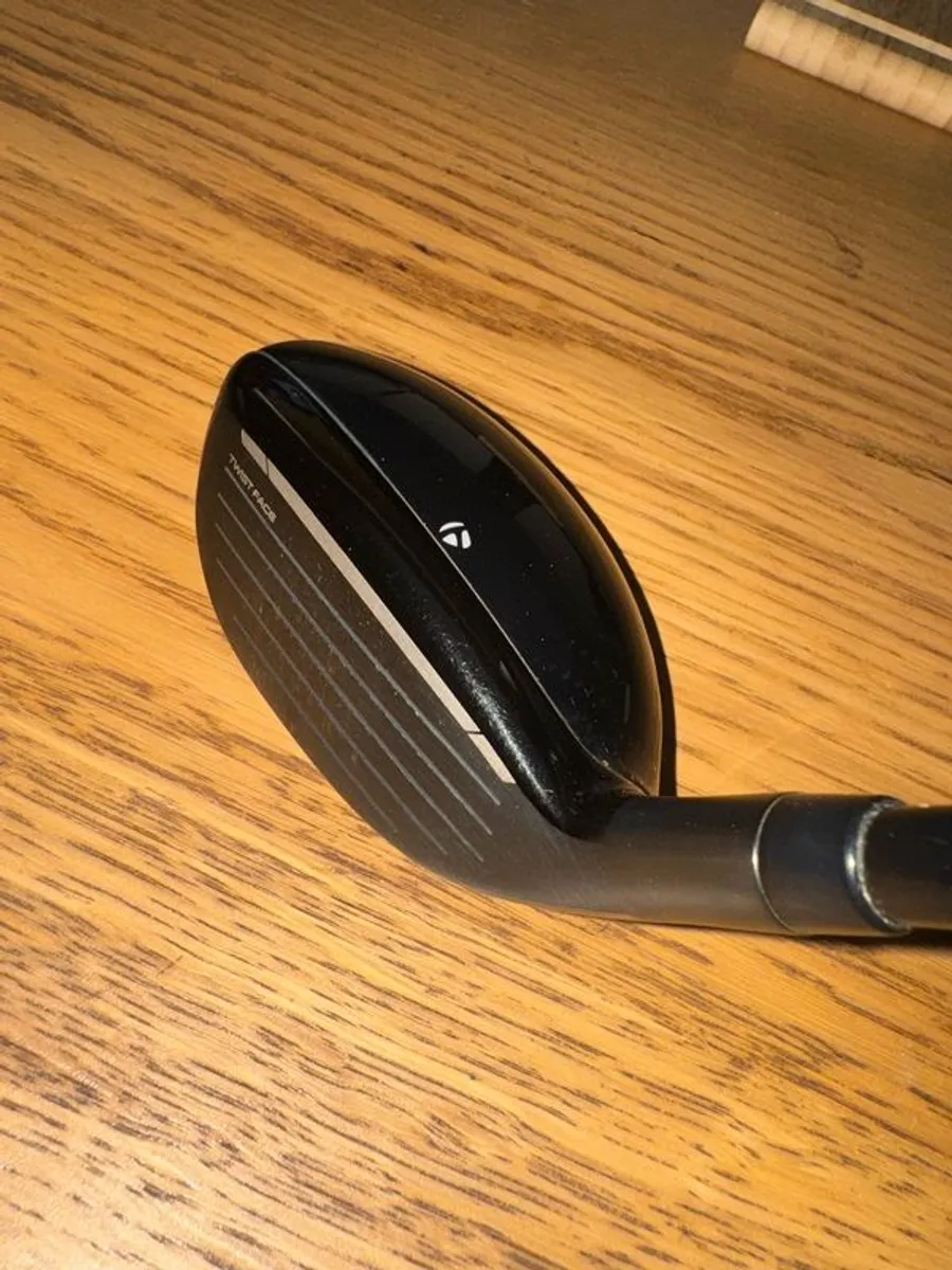 Taylormade Qi10 3 hybrid - Image 1