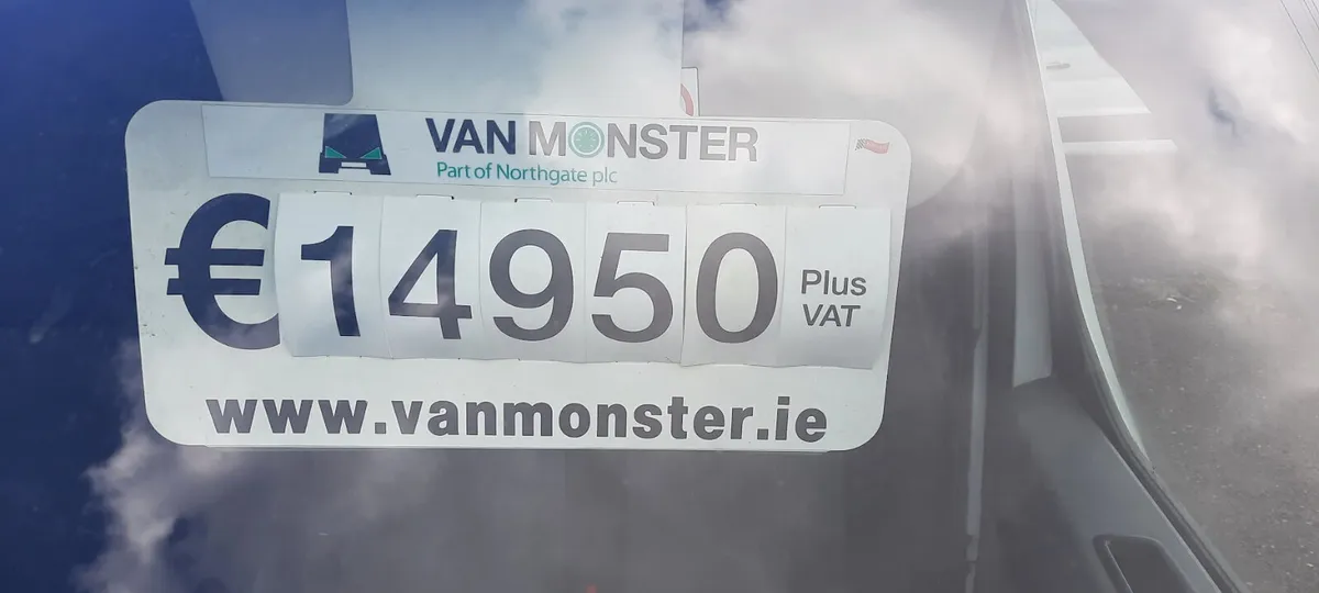 Opel Vivaro 2022 LWB, €14,950 + VAT @ 23% - Image 3