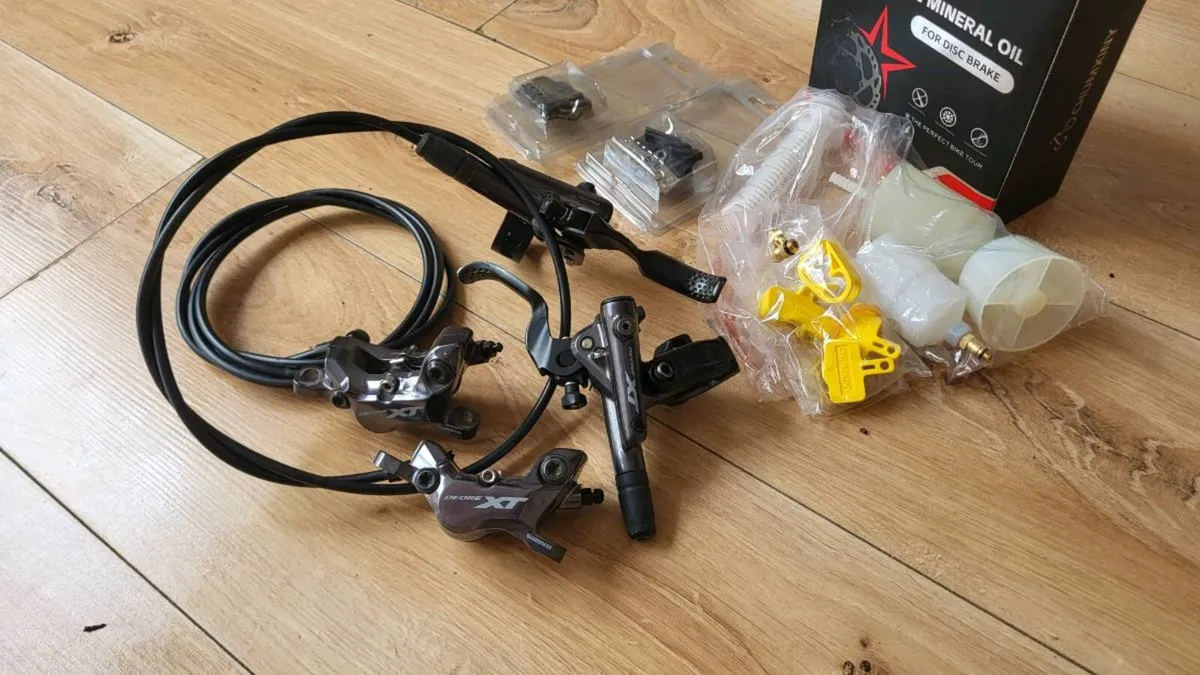 Shimano XT brake set - Image 1