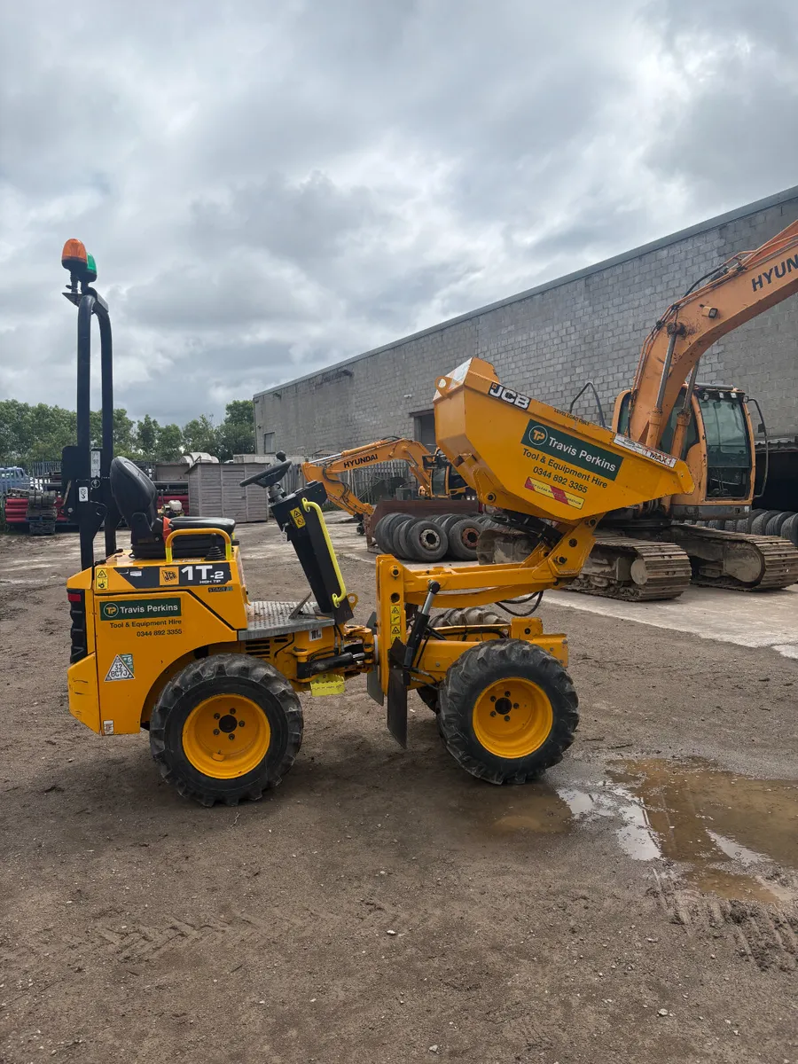2022 JCB 1 TON - Image 3