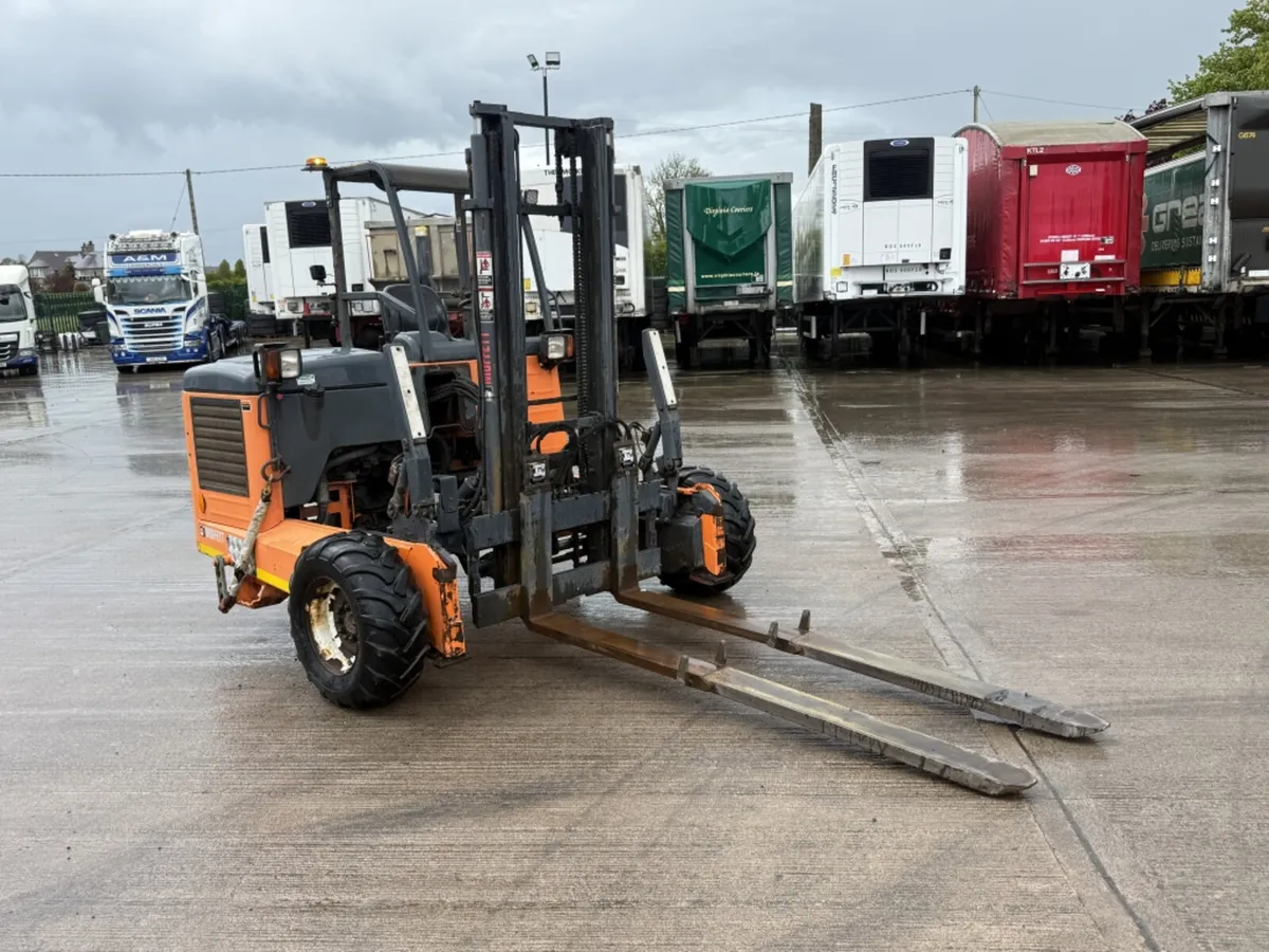 2016 MOFFETT M5 FORKLIFT - Image 1