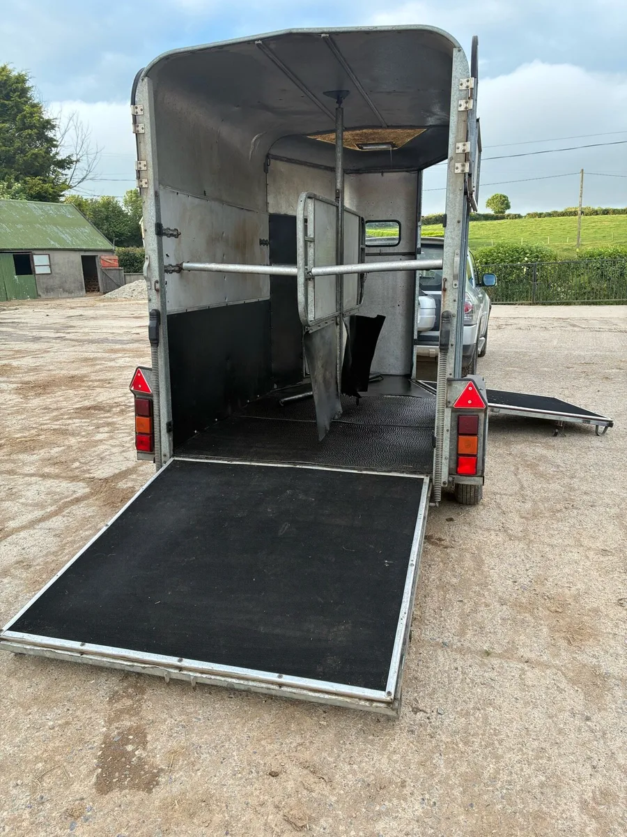 Ivor Williams horse box 505 - Image 2