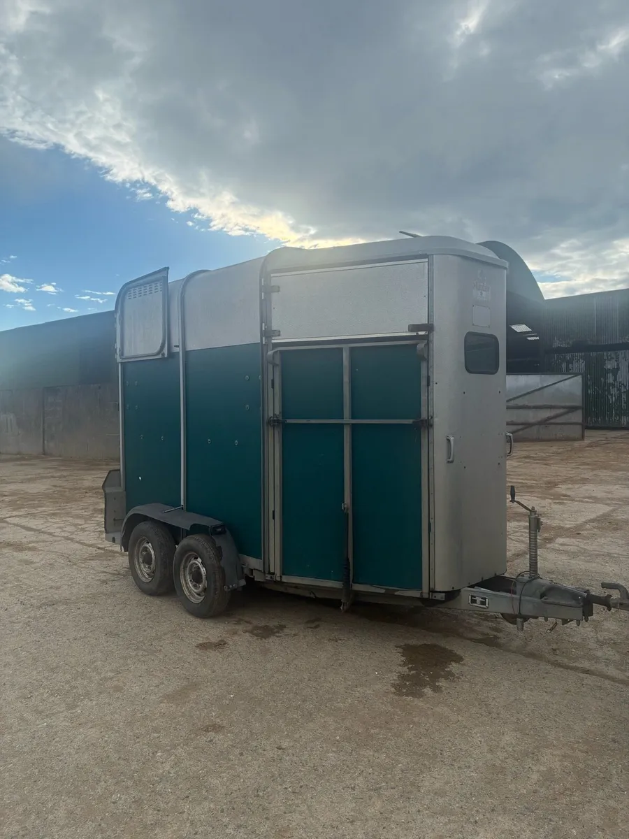 Ivor Williams horse box 505 - Image 4
