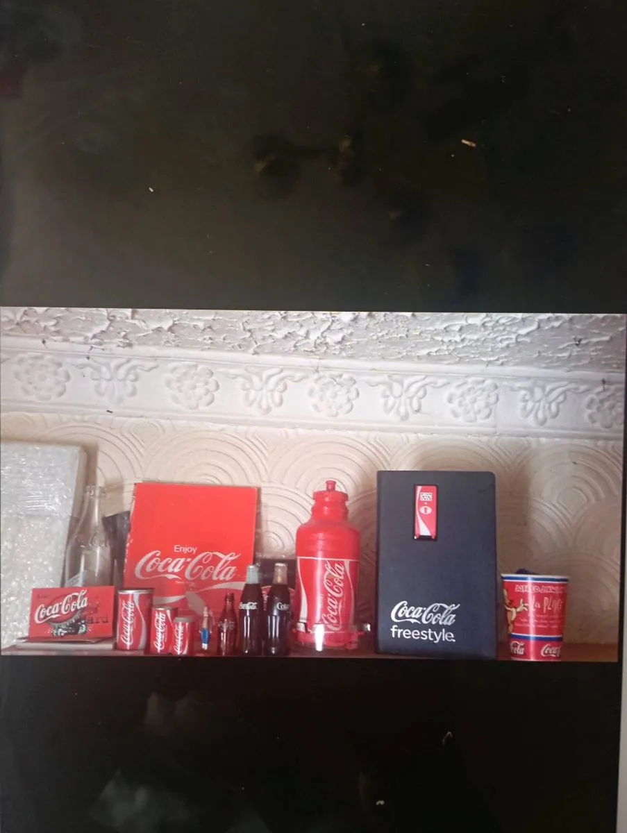 VINTAGE COCA COLA MEMORABILIA FOR SALE. - Image 1
