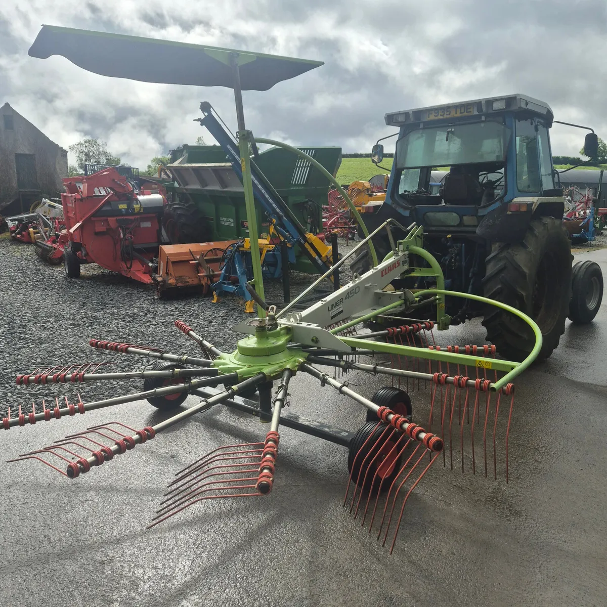 Claas Liner 450 Rake - Image 2