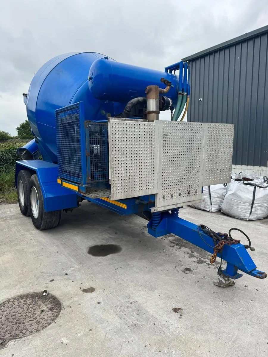 Concrete Mixer Tractor Drawn - Image 3