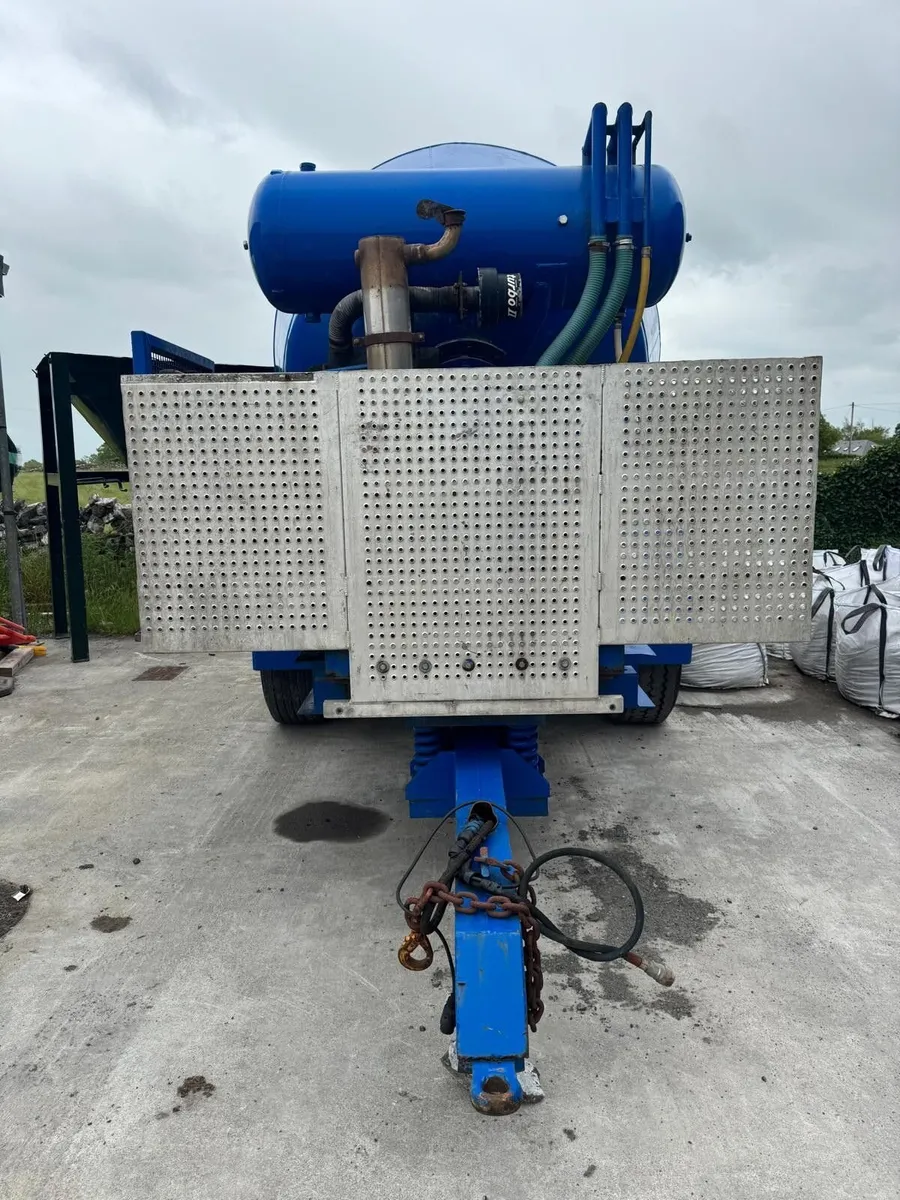 Concrete Mixer Tractor Drawn - Image 4