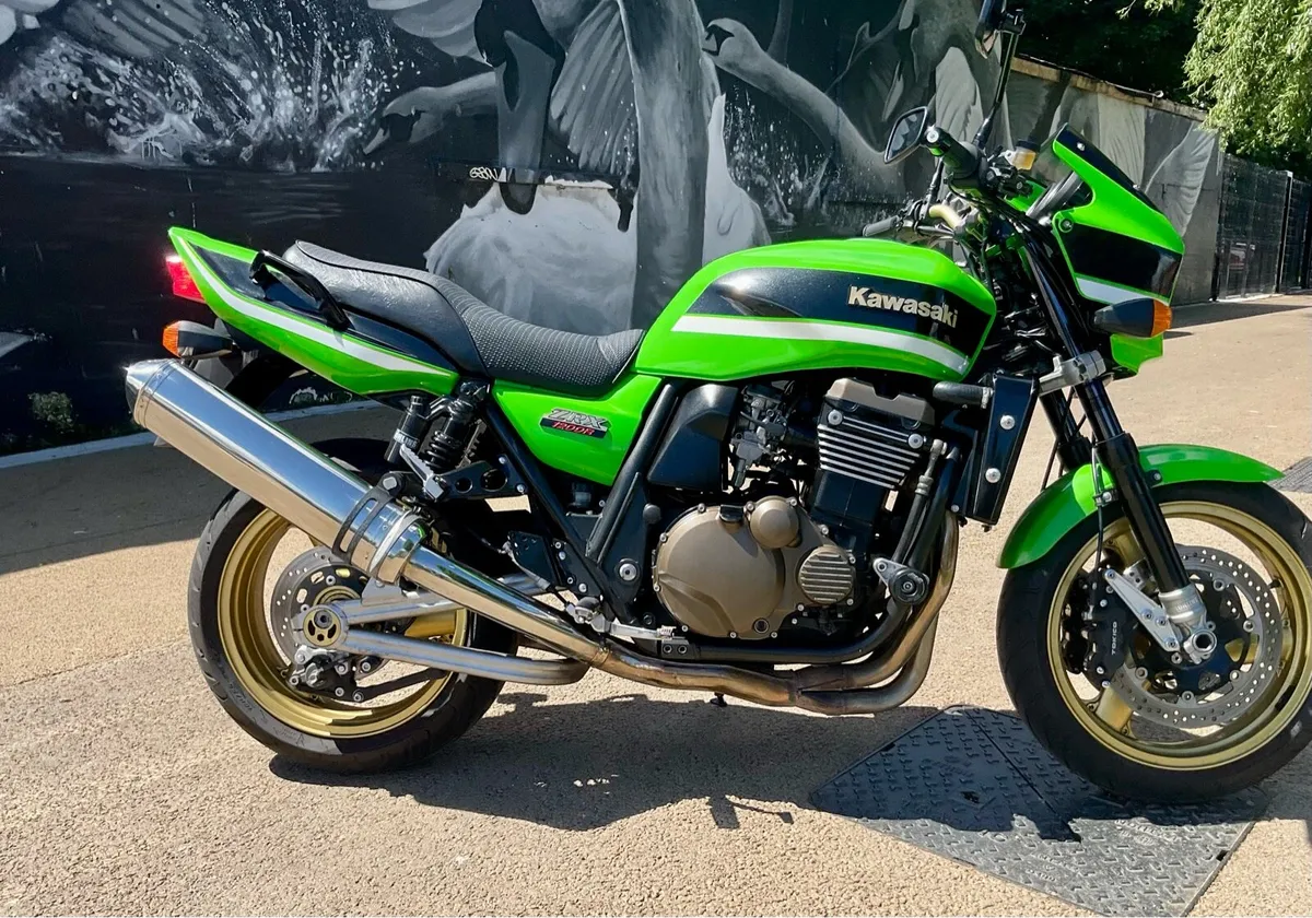 Kawasaki ZRX1200R DEPOSIT TAKEN - Image 3