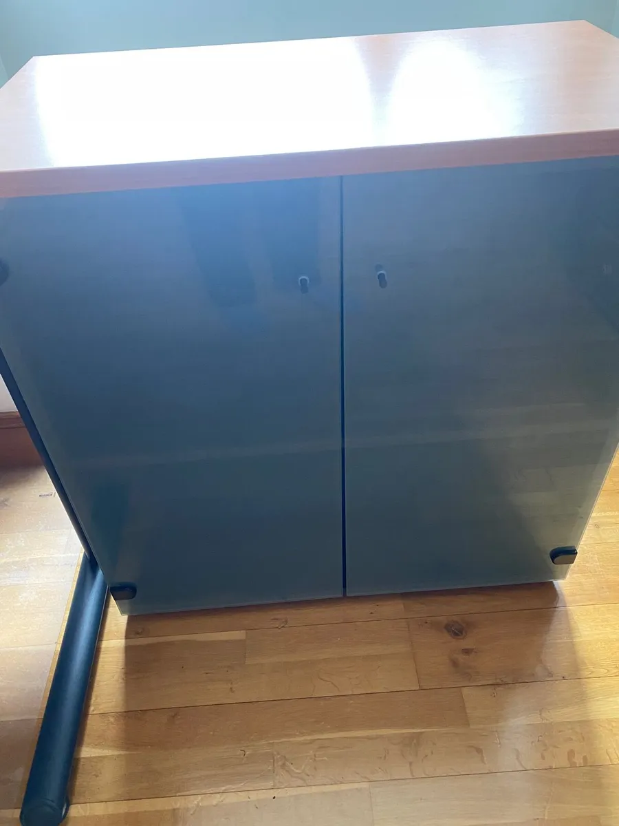 Home office furniture - desk and two presses - Image 3