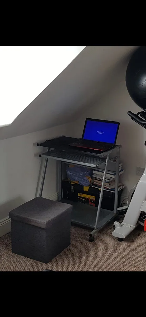 Metal desk