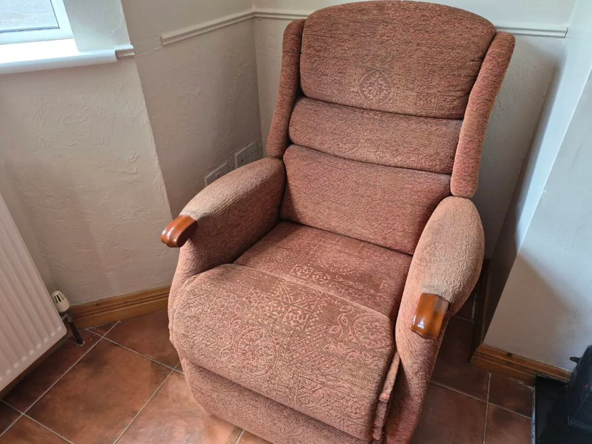 3 Piece Suite - Image 2