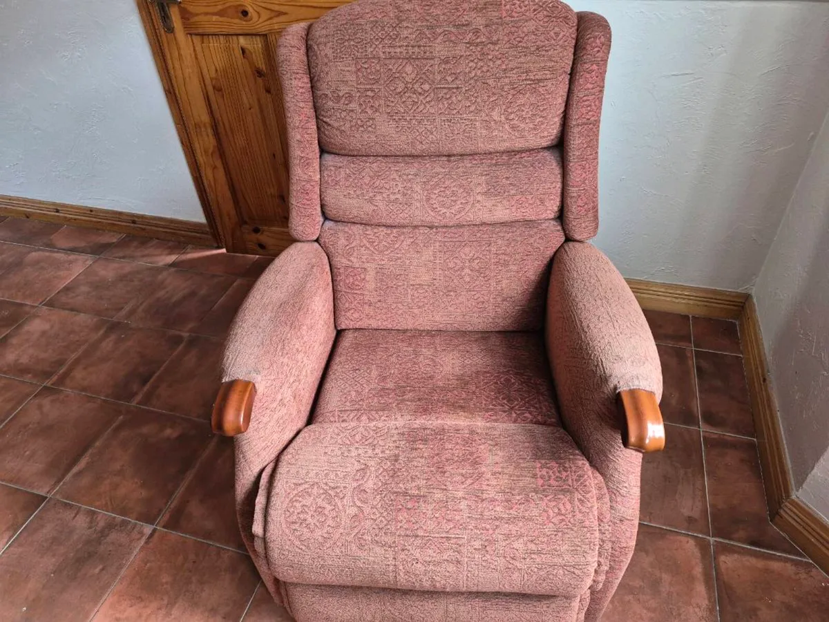 3 Piece Suite - Image 3