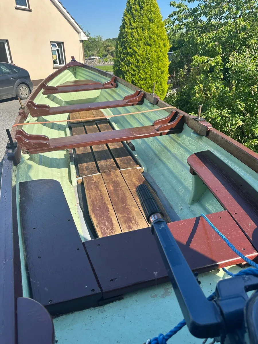 Sheelin 19 ft lake boat & Yamaha engine - Image 3