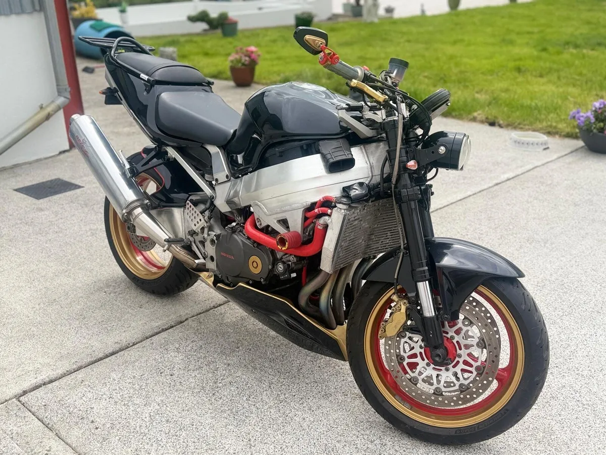 Motorcycle - Image 2