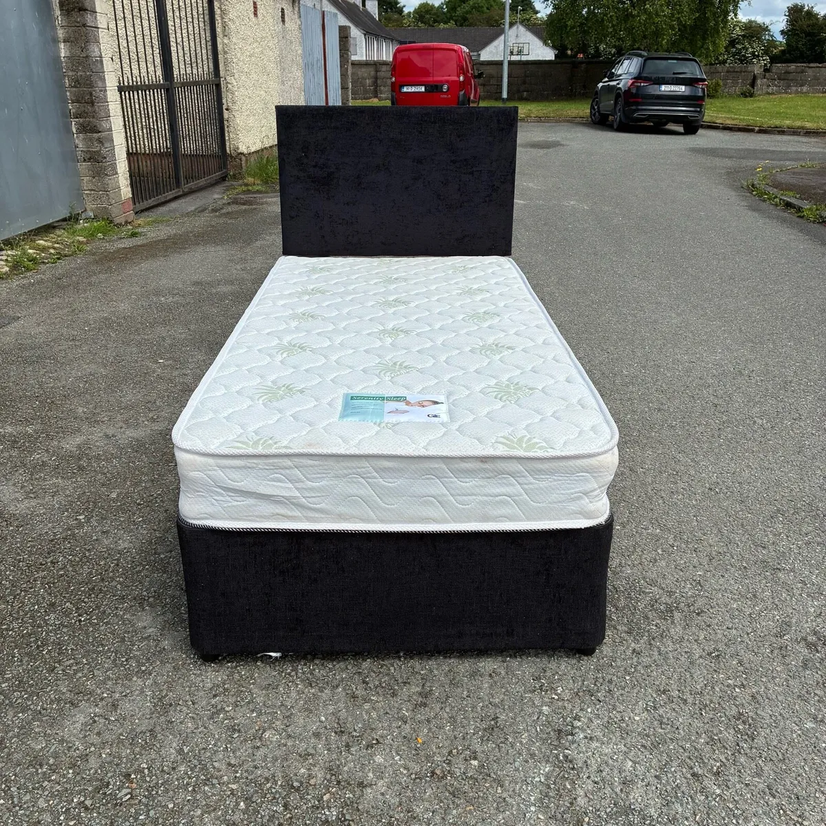 Black Single Bed - Image 1