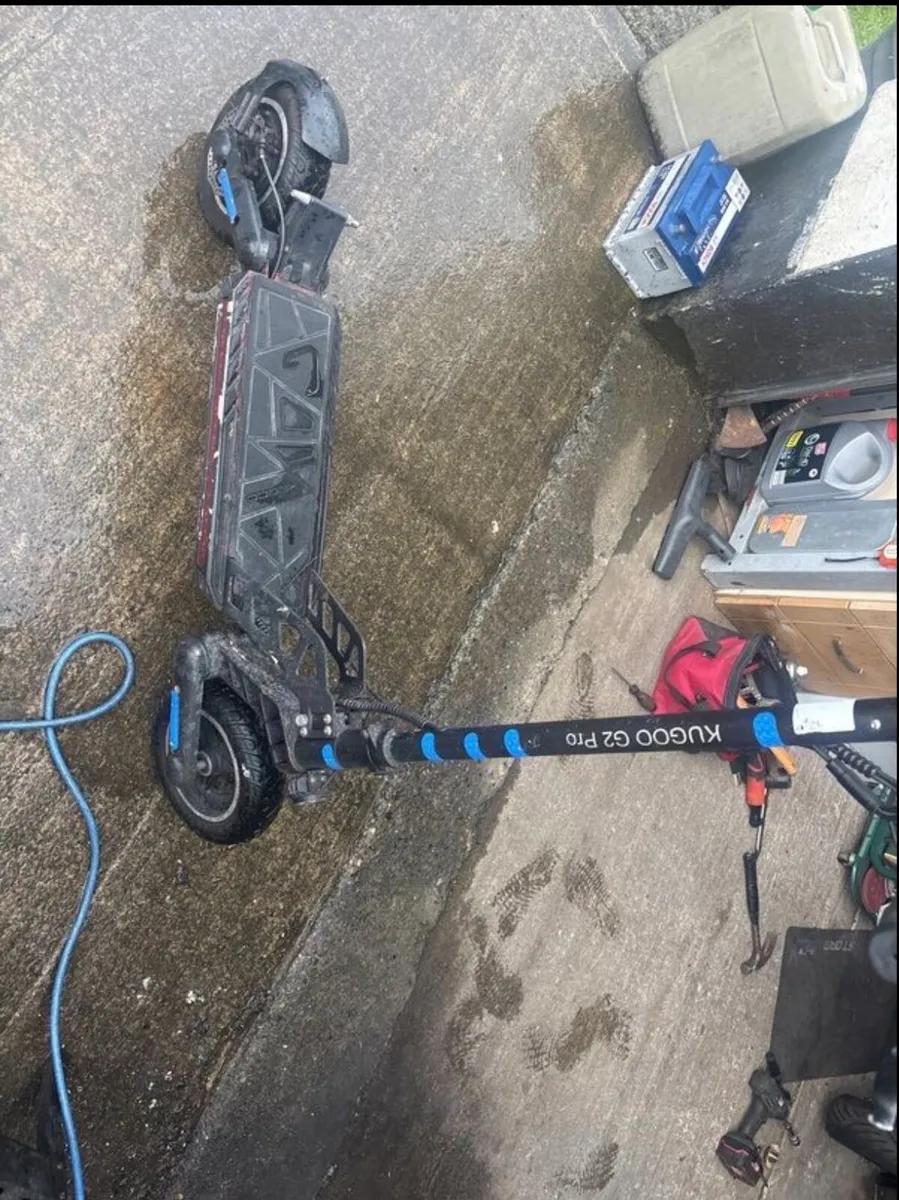 Kugoo g2 Pro Electric Scooter - Image 3