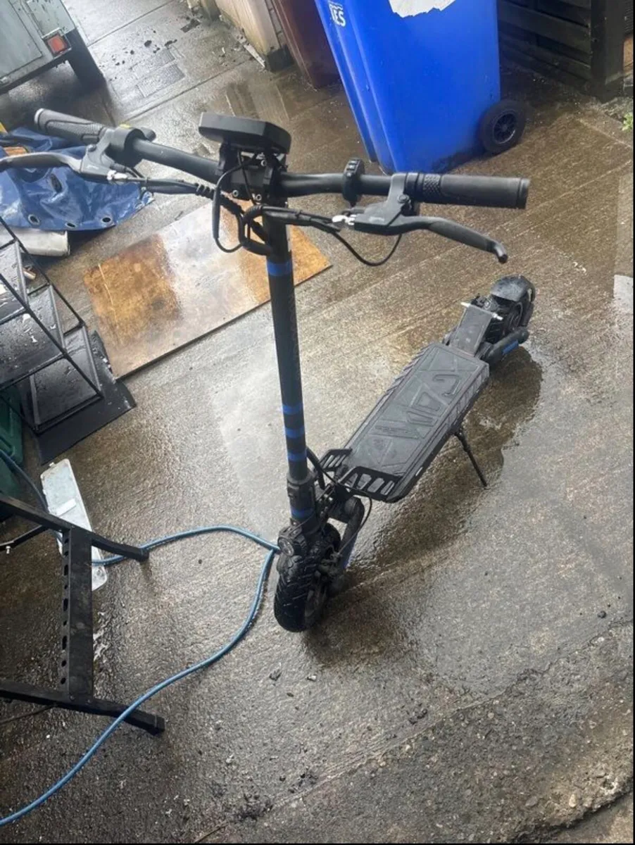 Kugoo g2 Pro Electric Scooter - Image 1