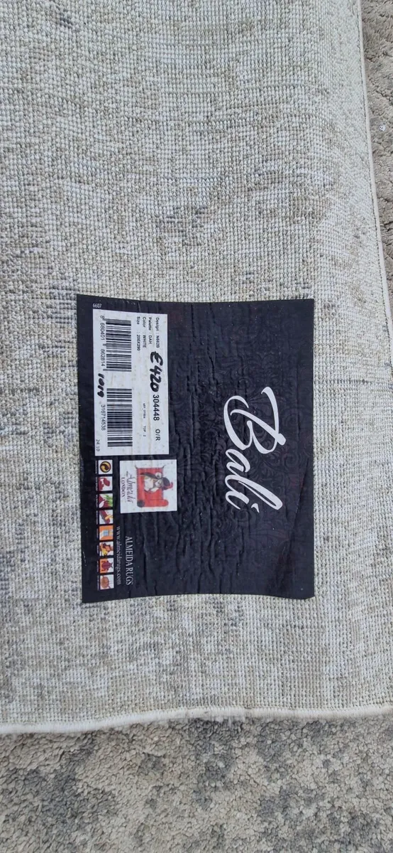 Large (thick pile) rug 200cm x 290cm - Image 4